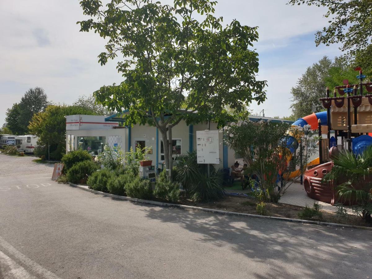 Campeggio Don Bosco Lido di Jesolo Kültér fotó